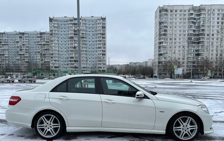 Mercedes-Benz E-Класс, 2011 год, 1 590 000 рублей, 4 фотография