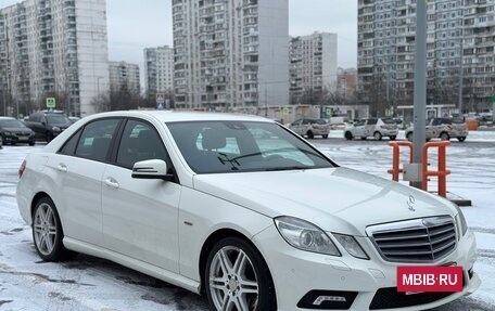 Mercedes-Benz E-Класс, 2011 год, 1 590 000 рублей, 3 фотография