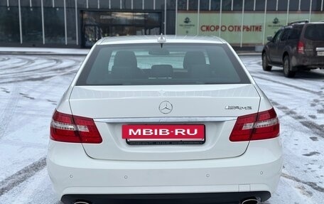 Mercedes-Benz E-Класс, 2011 год, 1 590 000 рублей, 6 фотография