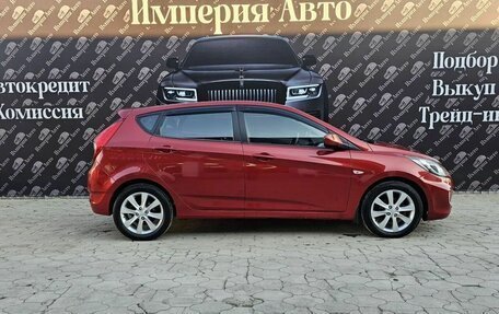 Hyundai Solaris II рестайлинг, 2011 год, 640 000 рублей, 16 фотография