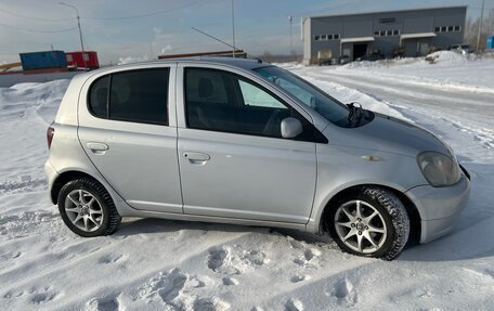 Toyota Vitz, 2000 год, 330 000 рублей, 1 фотография