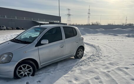 Toyota Vitz, 2000 год, 330 000 рублей, 2 фотография