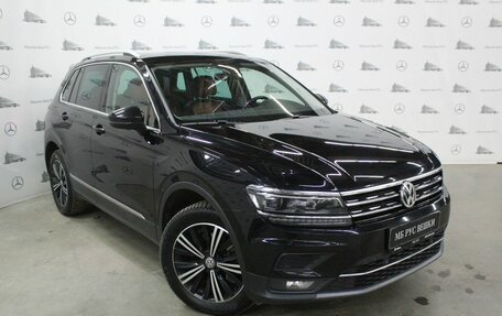 Volkswagen Tiguan II, 2019 год, 3 595 000 рублей, 3 фотография