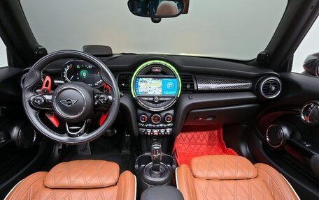 MINI Cabrio, 2021 год, 2 390 000 рублей, 8 фотография