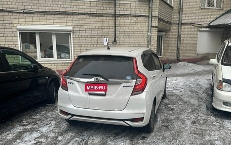 Honda Fit III, 2018 год, 1 290 000 рублей, 10 фотография