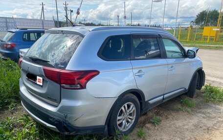 Mitsubishi Outlander III рестайлинг 3, 2015 год, 849 000 рублей, 1 фотография