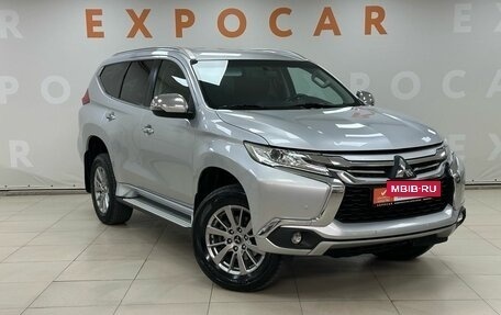 Mitsubishi Pajero Sport III рестайлинг, 2018 год, 2 690 000 рублей, 3 фотография