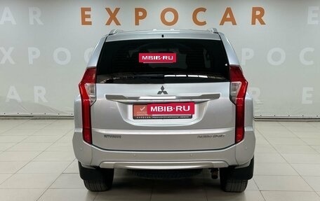 Mitsubishi Pajero Sport III рестайлинг, 2018 год, 2 690 000 рублей, 6 фотография