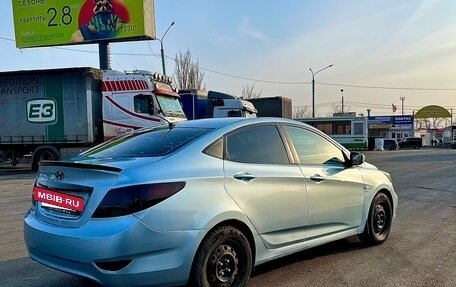 Hyundai Solaris II рестайлинг, 2012 год, 820 000 рублей, 13 фотография