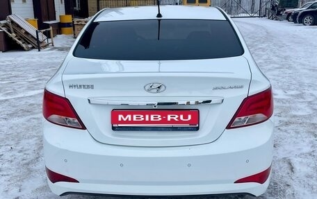 Hyundai Solaris II рестайлинг, 2015 год, 1 350 000 рублей, 4 фотография