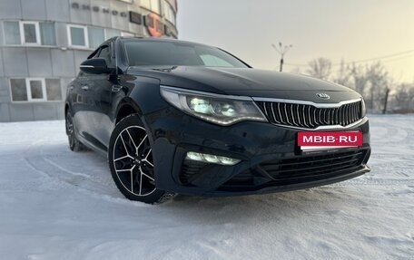 KIA Optima IV, 2019 год, 1 800 000 рублей, 2 фотография