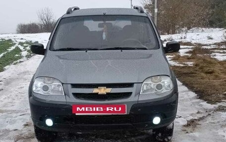 Chevrolet Niva I рестайлинг, 2009 год, 480 000 рублей, 2 фотография