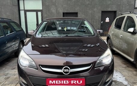 Opel Astra J, 2013 год, 970 000 рублей, 2 фотография