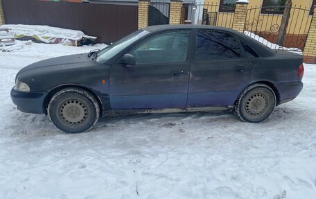 Audi A4, 1995 год, 175 000 рублей, 2 фотография