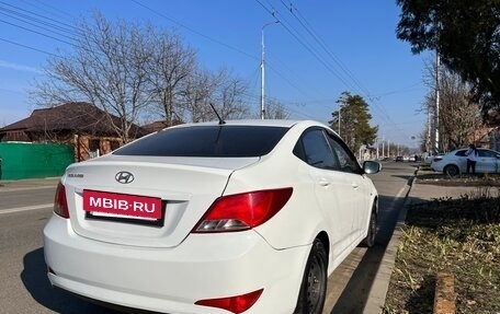 Hyundai Solaris II рестайлинг, 2016 год, 600 000 рублей, 2 фотография