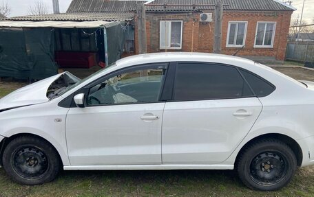 Volkswagen Polo VI (EU Market), 2012 год, 450 000 рублей, 4 фотография