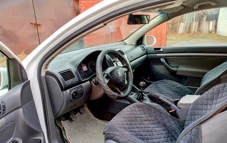 Volkswagen Golf V, 2005 год, 650 000 рублей, 10 фотография