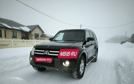 Mitsubishi Pajero IV, 2008 год, 2 фотография