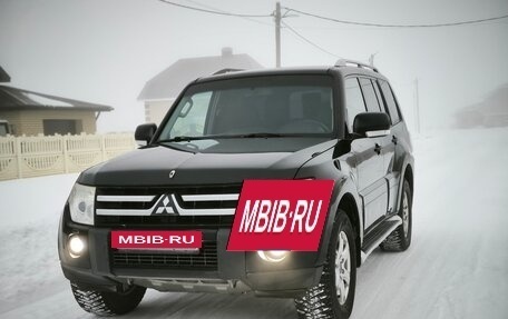 Mitsubishi Pajero IV, 2008 год, 3 фотография