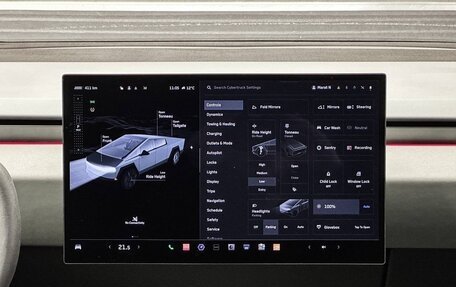 Tesla Cybertruck, 2024 год, 23 900 000 рублей, 24 фотография