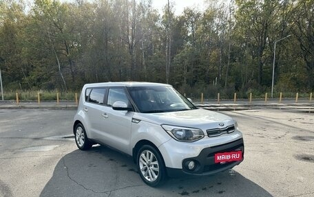 KIA Soul II рестайлинг, 2018 год, 1 820 000 рублей, 6 фотография