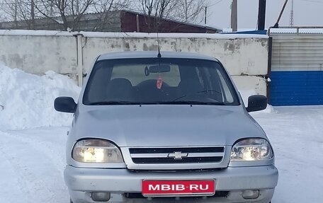 Chevrolet Niva I рестайлинг, 2005 год, 320 000 рублей, 1 фотография