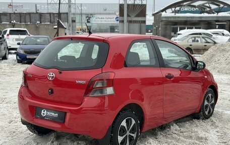 Toyota Yaris III рестайлинг, 2010 год, 570 000 рублей, 4 фотография