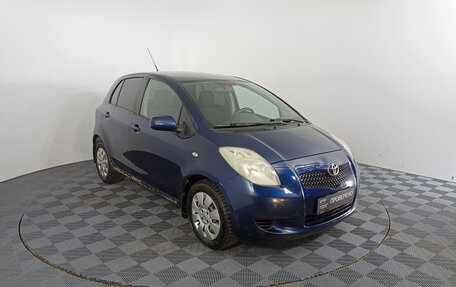 Toyota Yaris III рестайлинг, 2006 год, 549 900 рублей, 3 фотография