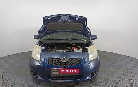 Toyota Yaris III рестайлинг, 2006 год, 549 900 рублей, 10 фотография