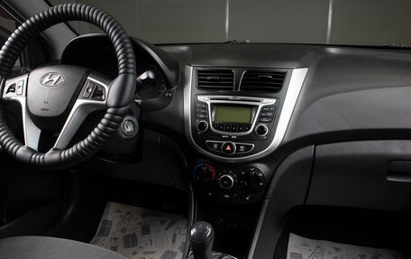 Hyundai Solaris II рестайлинг, 2013 год, 1 089 000 рублей, 10 фотография