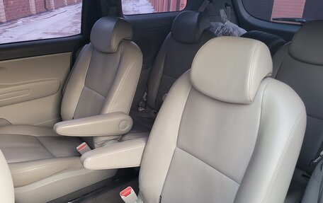 KIA Carnival III, 2017 год, 2 350 000 рублей, 10 фотография