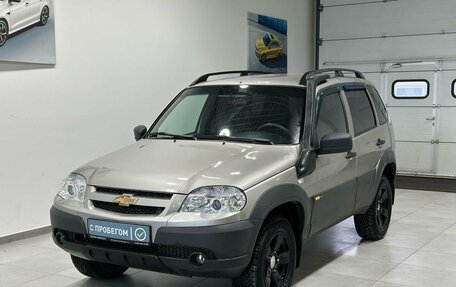 Chevrolet Niva I рестайлинг, 2016 год, 879 900 рублей, 3 фотография