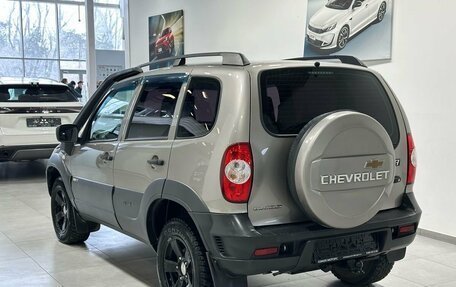 Chevrolet Niva I рестайлинг, 2016 год, 879 900 рублей, 4 фотография