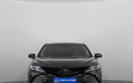 Toyota Camry, 2020 год, 3 079 000 рублей, 2 фотография