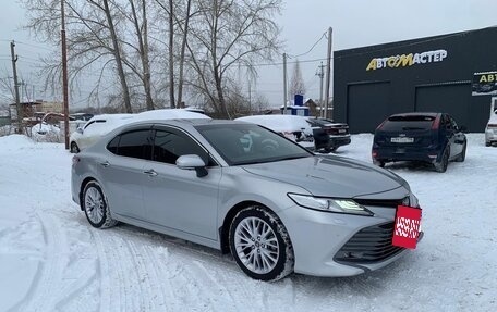 Toyota Camry, 2018 год, 2 970 000 рублей, 3 фотография