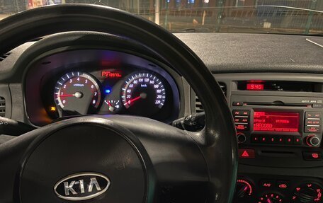 KIA Rio II, 2011 год, 500 000 рублей, 11 фотография