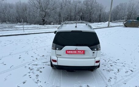 Mitsubishi Outlander III рестайлинг 3, 2008 год, 938 000 рублей, 17 фотография