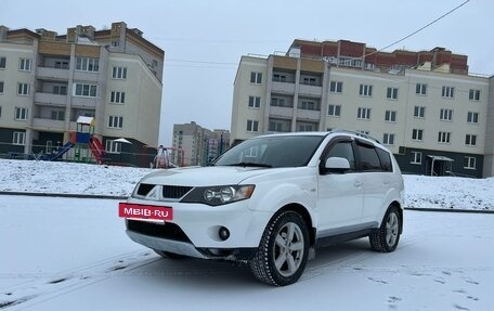 Mitsubishi Outlander III рестайлинг 3, 2008 год, 938 000 рублей, 11 фотография