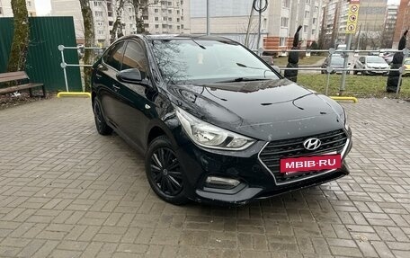 Hyundai Solaris II рестайлинг, 2017 год, 925 000 рублей, 2 фотография