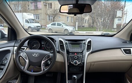 Hyundai Elantra V, 2013 год, 1 150 000 рублей, 2 фотография