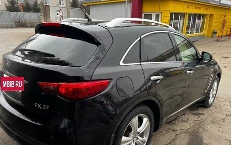 Infiniti FX II, 2011 год, 1 710 000 рублей, 6 фотография