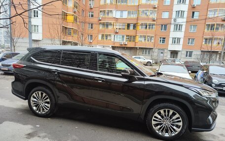 Toyota Highlander, 2024 год, 5 950 000 рублей, 12 фотография