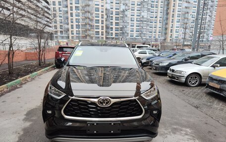 Toyota Highlander, 2024 год, 5 950 000 рублей, 19 фотография