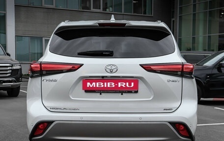 Toyota Highlander, 2024 год, 7 290 000 рублей, 3 фотография