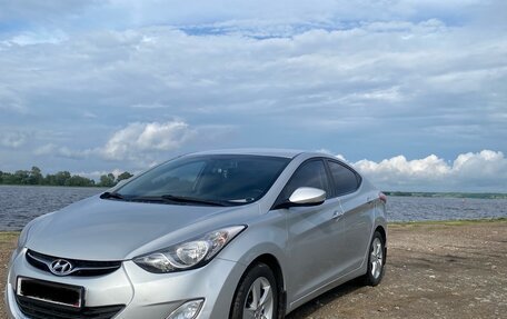 Hyundai Elantra V, 2013 год, 1 360 000 рублей, 3 фотография