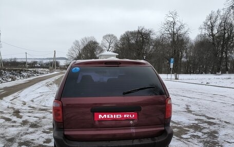 Chrysler Voyager IV, 2001 год, 450 000 рублей, 3 фотография