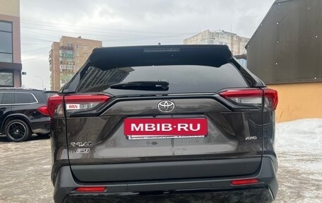 Toyota RAV4, 2020 год, 3 500 000 рублей, 4 фотография