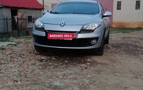 Renault Megane III, 2012 год, 850 000 рублей, 3 фотография