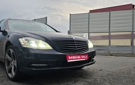 Mercedes-Benz S-Класс, 2011 год, 1 790 000 рублей, 1 фотография