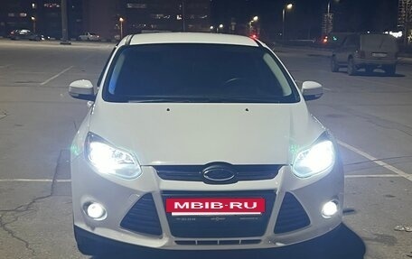 Ford Focus III, 2013 год, 975 000 рублей, 2 фотография